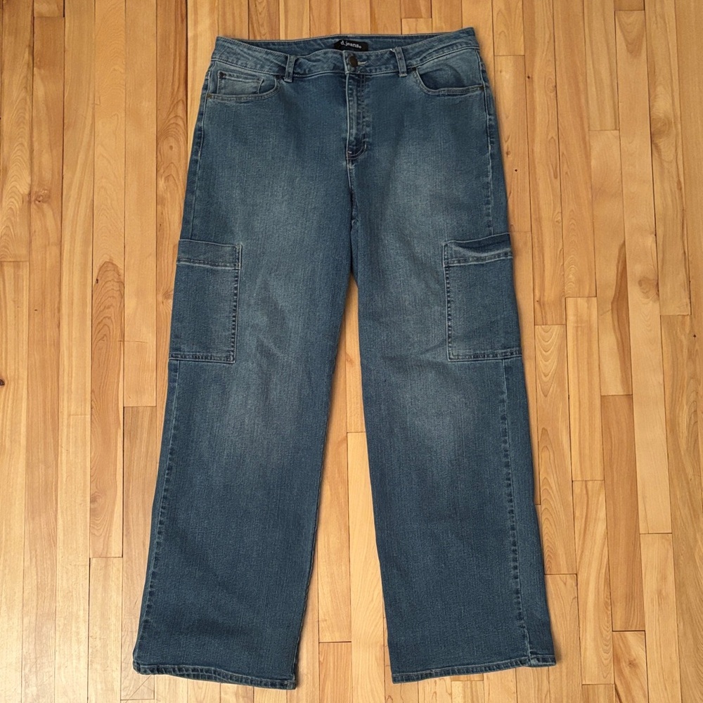 d. jeans Men's Relaxed Fit Blue Cargo Jeans